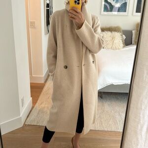 Aritzia Wilfried 100 % merino wool coat XXS